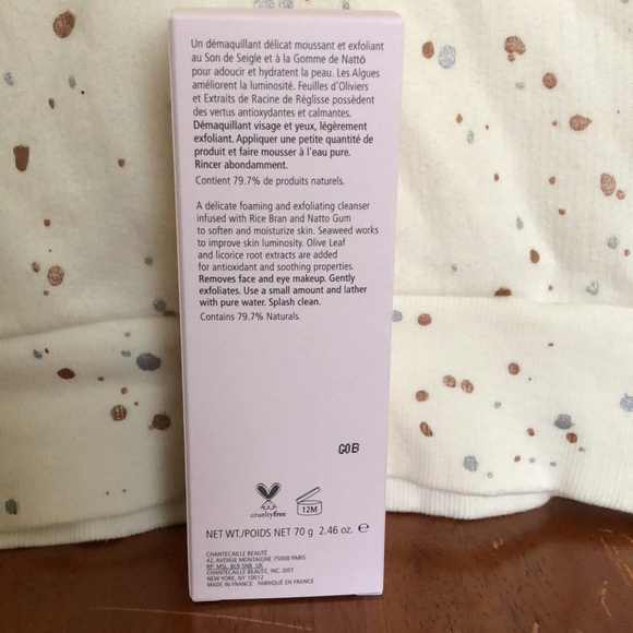 Chantecaille rice and geranium foaming cleanser - Picture 5 of 7